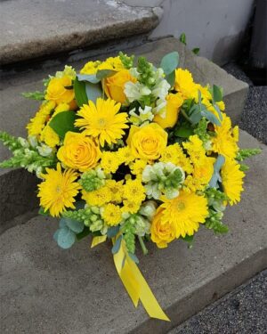 Dzeltenu ziedu pušķis