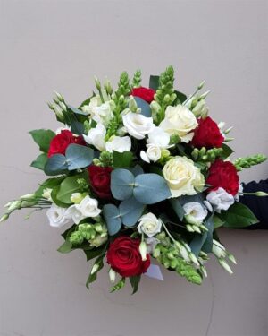 Ziedu pušķis Sarkanbaltais